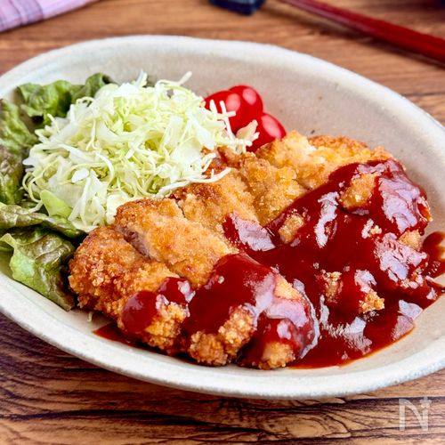 ガッツリ満足【デミ風チキンカツ】