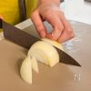 作業時間5分!野菜嫌いがおかわりする【ボーンブロススープ】の工程1