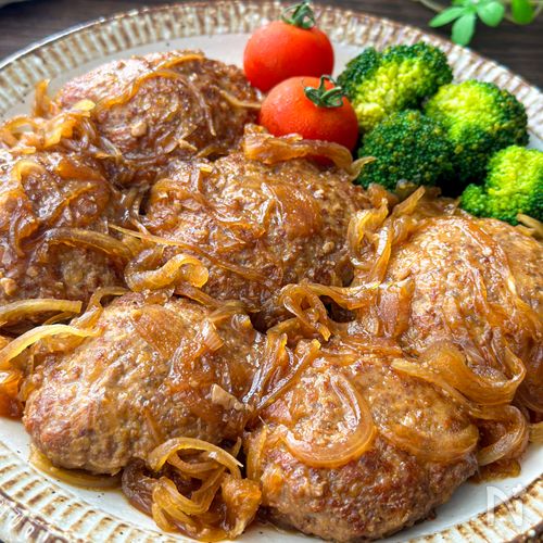 ご飯がとまらない!【和風煮込みハンバーグ】