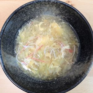 ゆいの作ってみた!投稿(ささっと簡単！カニカマとキャベツふわとろ卵スープ)