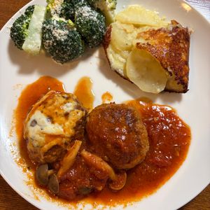 まさの作ってみた!投稿(トマト煮込みハンバーグ【トマト缶で簡単♪柔らかふっくら！】)