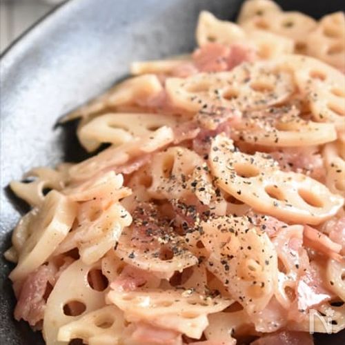【ベーコンとレンコンの塩きんぴら】旨味たっぷり！やめられない