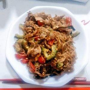 moの作ってみた!投稿(砂糖で苦味を抑える「ゴーヤの素麺チャンプル」)