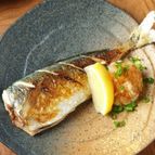 フライパンでアジの塩焼き　、　フライパン塩焼き用アジのさばき