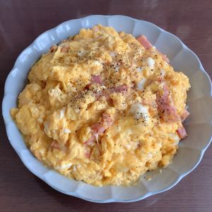 そうちゃんまま。の作ってみた!投稿(とろっと卵がたまらない！魅惑のカルボ丼)