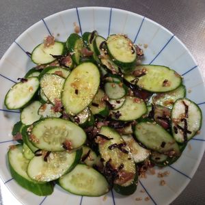 鶏皮坊主の作ってみた!投稿(きゅうりとみょうがのやみつき和え)