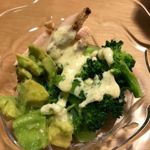 風花の作ってみた!投稿(デパ地下風♡ブロッコリーとアボカドとチキンのシーザーサラダ)