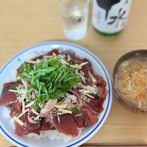 Tsuneaki Okadaの作ってみた!投稿(旬を味わう♪かつおのてこね寿司)