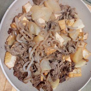 鶏皮坊主の作ってみた!投稿(煮込み15分【牛肉と大根の煮物】)