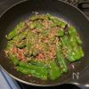 ちぎって焼くだけでご飯がすすむ!「ピーマンの簡単おかか炒め」の工程3