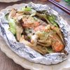 鮭とキャベツと舞茸のホイル焼き♩にんにくバター醤油!失敗なし