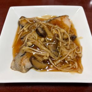 りんごの作ってみた!投稿(ごはんに合う！『焼き鮭の和風きのこあんかけ』)