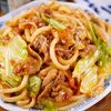 行列のうどん屋さんの🍜豚バラみりん味噌漬け焼きうどん🤩