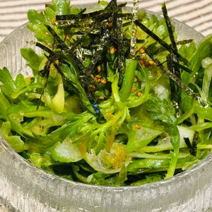 あなぼんごはんの作ってみた!投稿(【春菊と長ねぎのチョレギ風サラダ】絶品ダレでぺろりといける)