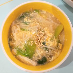 milkの作ってみた!投稿(【小松菜と卵の中華スープ】パパッと1品♪栄養◎具沢山スープ♡)