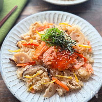 【炊き込み焼き鮭ちらし】炊飯器で作るお手軽絶品ちらし寿司！