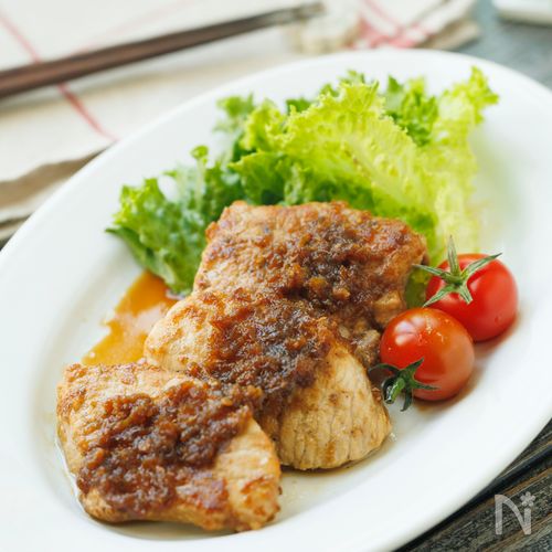 オニオンソースのひと口ステーキ