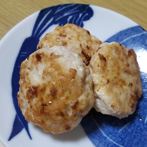 週一だけは頑張ります💦の作ってみた!投稿(我が家の【絶品甘辛つくね】1食83円!激安激旨!!)