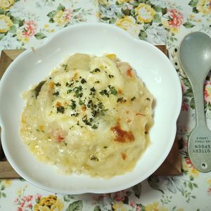 M＊Pの作ってみた!投稿(昨日のシチューをリメイク！小わざテクで即ドリア)