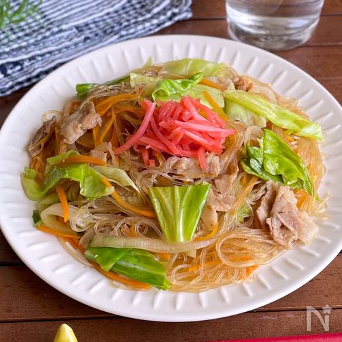レンジで簡単！子供も喜ぶガッツリ味「焼きそば風チャプチェ」