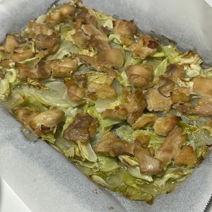 しんやの作ってみた!投稿(ご飯が進む！鶏もも肉の味噌マヨキャベツ焼き)