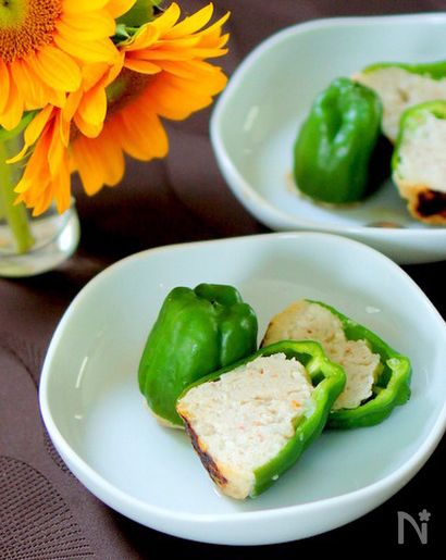 丸ごとピーマンの海老肉詰め