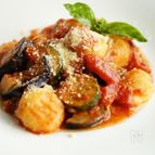 夏野菜のトマトソースニョッキ