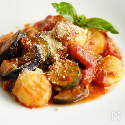 夏野菜のトマトソースニョッキ