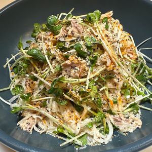 楽ラク手抜キッチン🐶🐾の作ってみた!投稿(混ぜるだけでウマい！大根とカイワレのツナマヨサラダ)