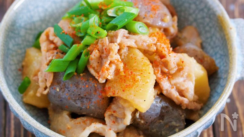 味がしみしみ♪『豚大根とこんにゃくのどて焼き風♡味噌煮込み