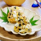 ごろごろ卵がおいしい♪のりたまおにぎり