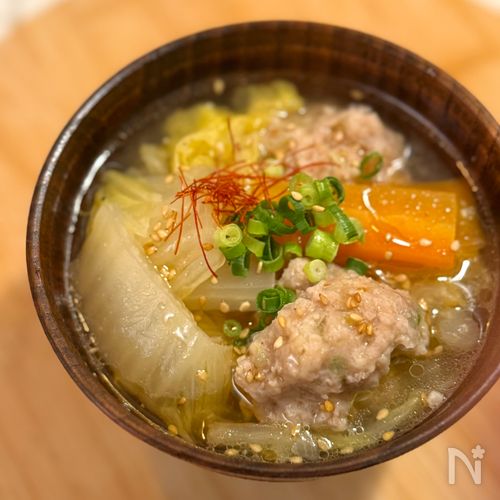 じんわり染みる！旨塩鶏つみれスープ！