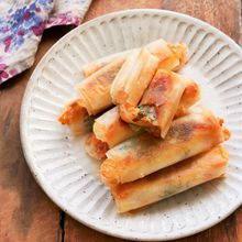 食べる手が止められない！春巻きの皮でくるり【餅チーズ明太】