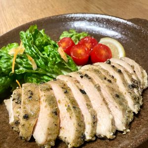 グリーンラテの作ってみた!投稿(パストラミ風♩柚子胡椒ペッパー味のサラダチキン)