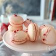 バレンタインのいちごマカロン