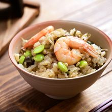 旨味凝縮「エビと塩昆布枝豆の釜飯」