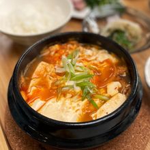 5分で完成「ツナ缶のキムチチゲ」