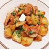 よっこの作ってみた!投稿(ご飯がすすむガッツリ系【新じゃがと鶏肉のガリバタ照り焼き】)