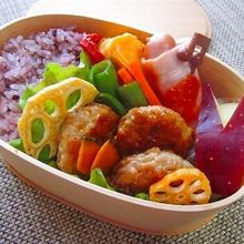 蓮根つくねバーグヘルシーな和風弁当♪