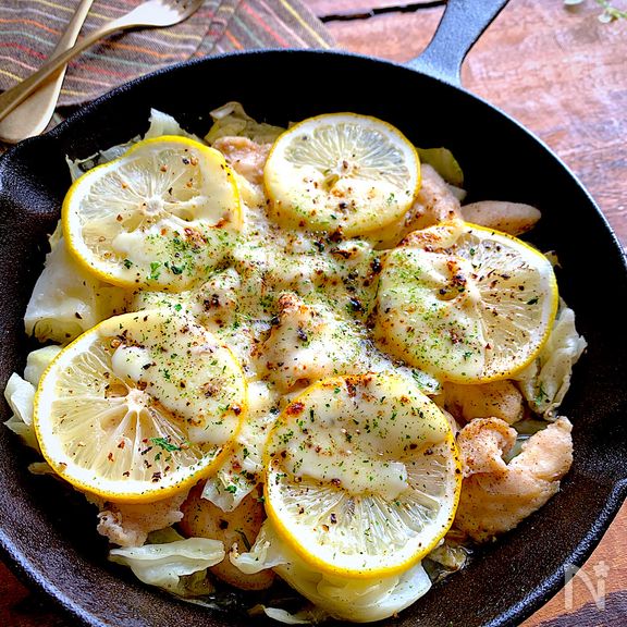 簡単おいしいヘルシー〝キャベツとささみのレモンチーズ蒸し〟