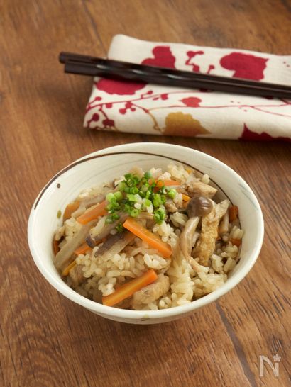 具だくさんでも失敗しない　鶏肉と野菜の炊き込みご飯