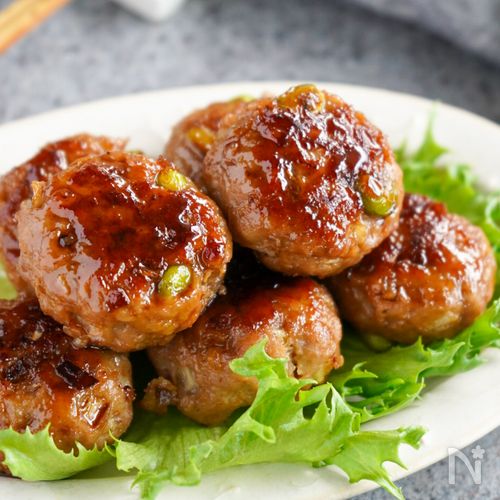 冷めても美味しい♡『枝豆と蓮根の甘酢つくね』お弁当にも♪