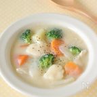 鶏ささみとブロッコリーの豆乳シチュー