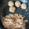 メイン食材3つ！皮を使わずに簡単【白菜の焼き焼売】の工程2
