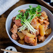 ご飯がススム！コロコロ大根と豚肉の煮物