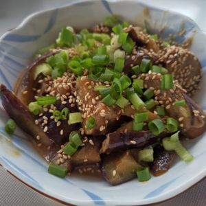 はるにゃんこの作ってみた!投稿(驚くほど簡単♡ラクラク作れる『とろ茄子のレンチン味噌煮』)