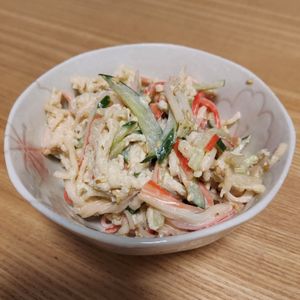 あみの作ってみた!投稿(めちゃ旨サラダ♡切り干し大根とかにかまと胡瓜のごまマヨポン)