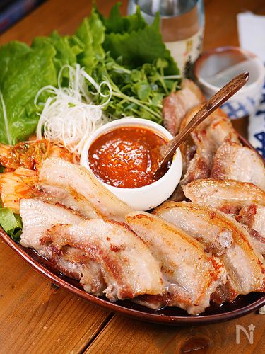 【行列のできる焼肉屋さん】おうちで韓国風焼肉!サムギョプサルからビビンバ・クッパも|愛と癒しを届けるキッチン🍀の「街角の味」をおうちで。 Vol.7