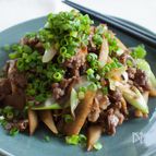 『牛肉とごぼうの甘辛炒め☆たっぷり薬味ねぎのせ』お弁当にも♪