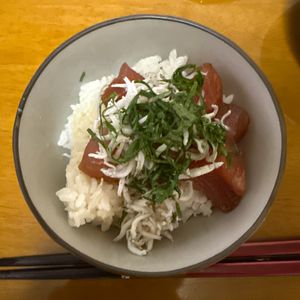 りぼんちゃんの作ってみた!投稿(【動画あり】基本の漬けマグロ丼)